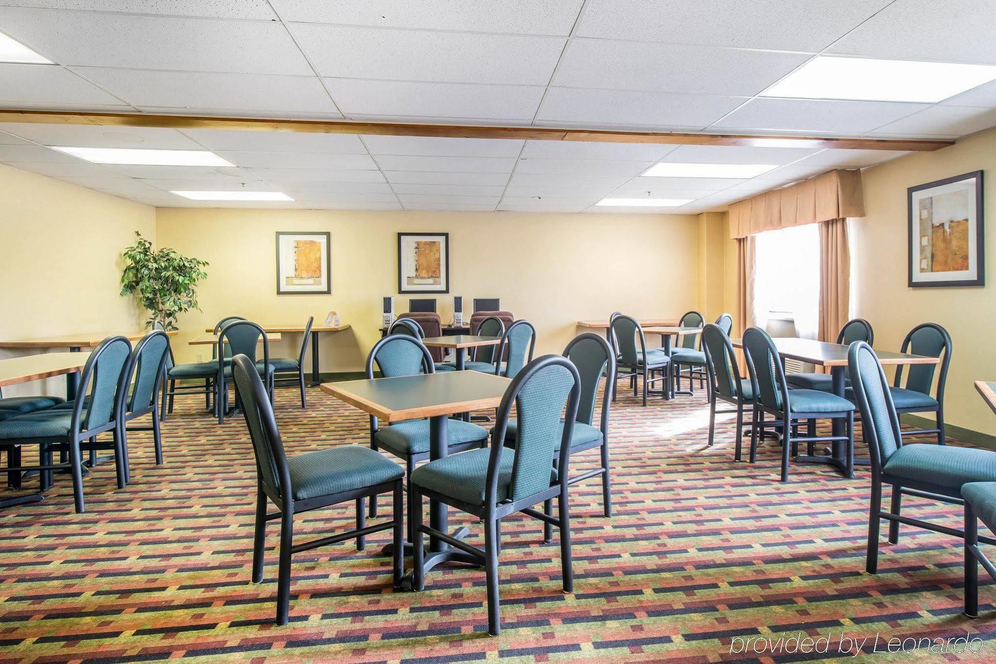 Quality Inn Airport Colorado Springs Exterior foto